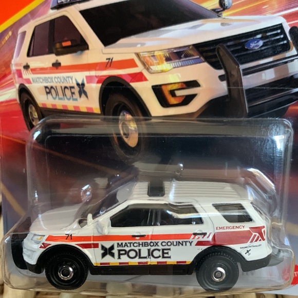 Matchbox 2016 Ford Interceptor Utility Sheriff Emergency Police Cop Car New - Picture 6 of 7
